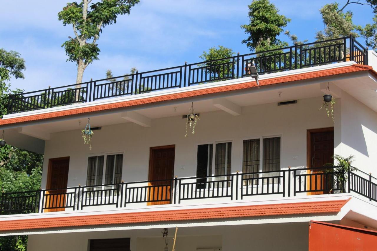 Sri Lakshmi Estates Appartement Siddāpur Buitenkant foto