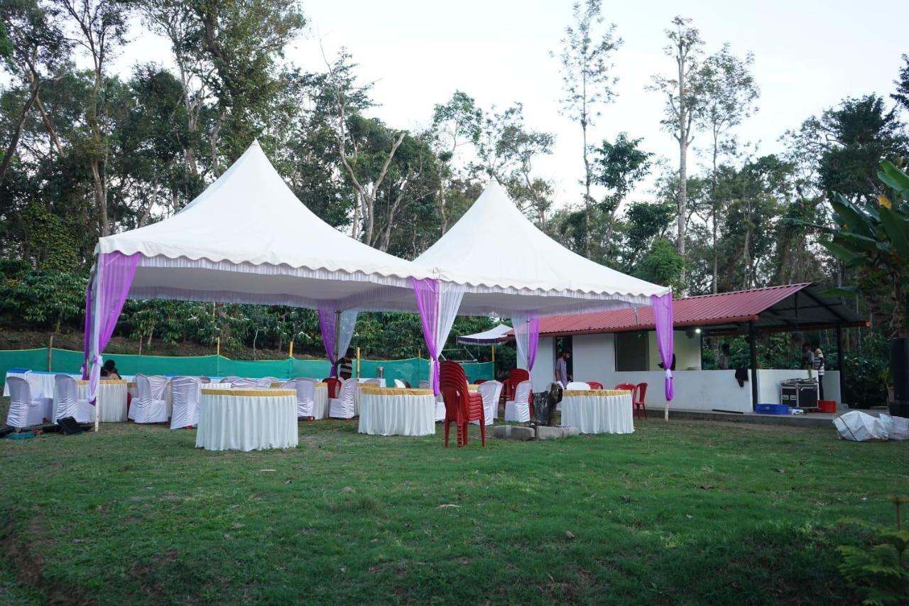 Sri Lakshmi Estates Appartement Siddāpur Buitenkant foto