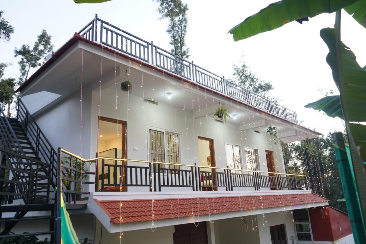 Sri Lakshmi Estates Appartement Siddāpur Buitenkant foto