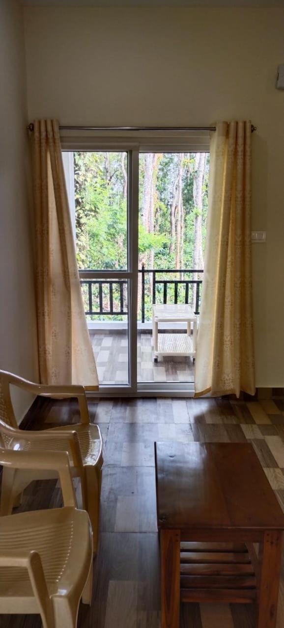 Sri Lakshmi Estates Appartement Siddāpur Buitenkant foto